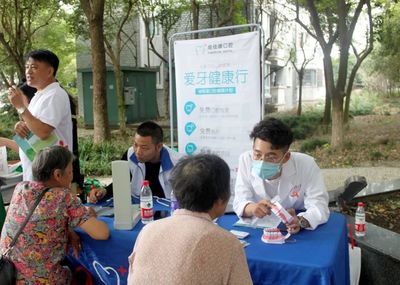 特色農產品集市搬到&ldquo;家門口&rdquo;,社區(qū)居民說很贊