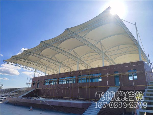 濰坊市濱海（上海）新紀(jì)元學(xué)校看臺(tái)
